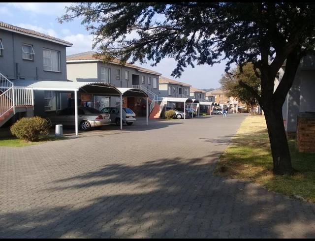 3 BEDROOM APARTMENT FOR SALE IN GROBLERPARK EXT